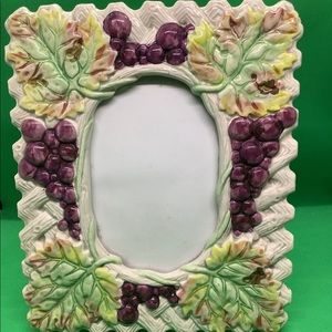 Vintage Terragrafics 7x9” Hand Ceramic Painted Grapes Vines frame Fits 4x6” Pic
